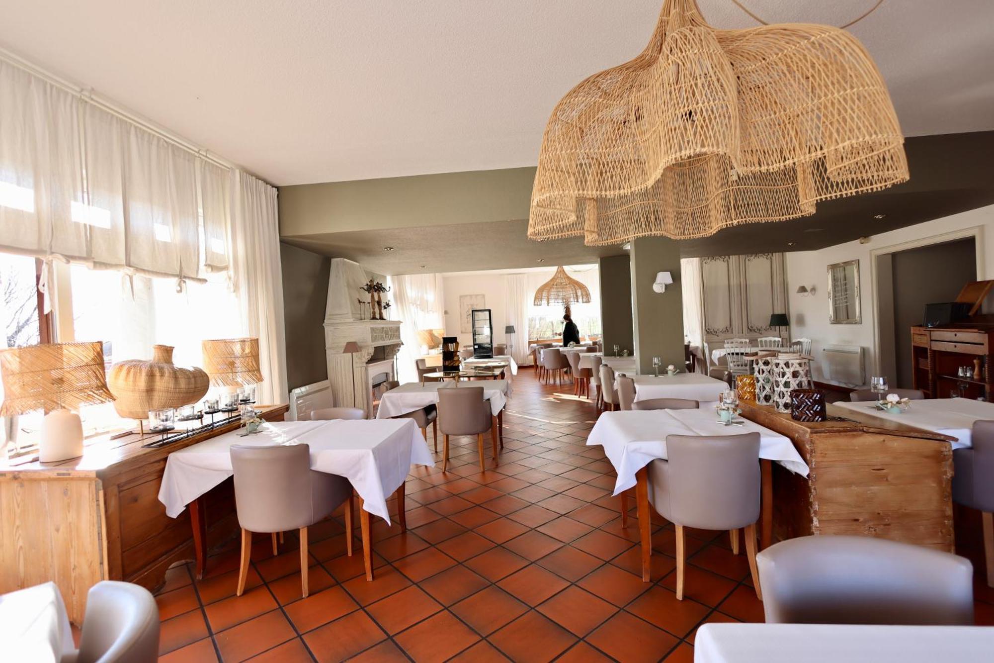 Hotel Restaurant Verger Des Chateaux, Route Des Vins Haut-Koenigsbourg Dieffenthal Eksteriør billede